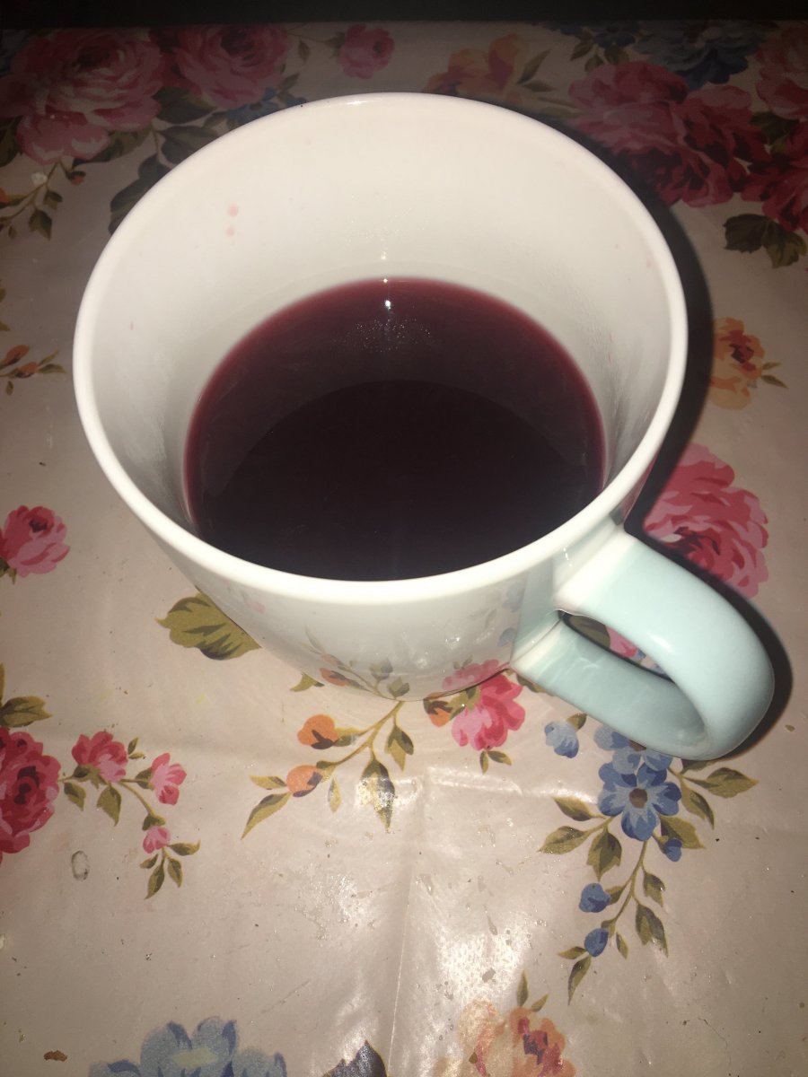 Чаша чай от хибискус (каркаде)